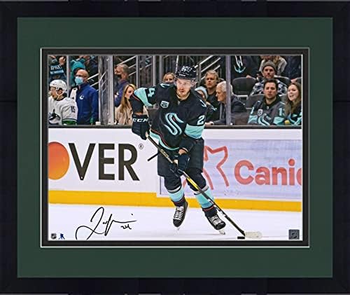 Uokvireni Jamie Oleksiak Seattle Kraken Autographed 16 x 20 mornarička fotografija - Autografirane NHL fotografije