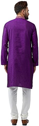 Sojanya (od 1958. godine, muška teal svile miješa kurta churidar pidžama set
